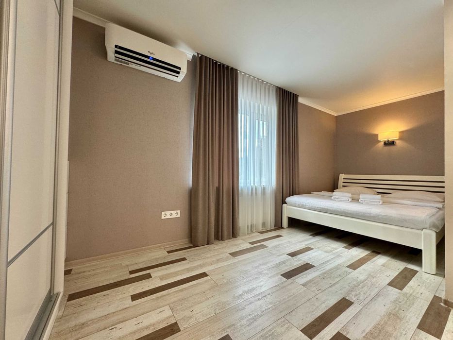 ApartPoltava КУТОВА ВАННА Стильна студія Корпусний парк,БАНК.чек