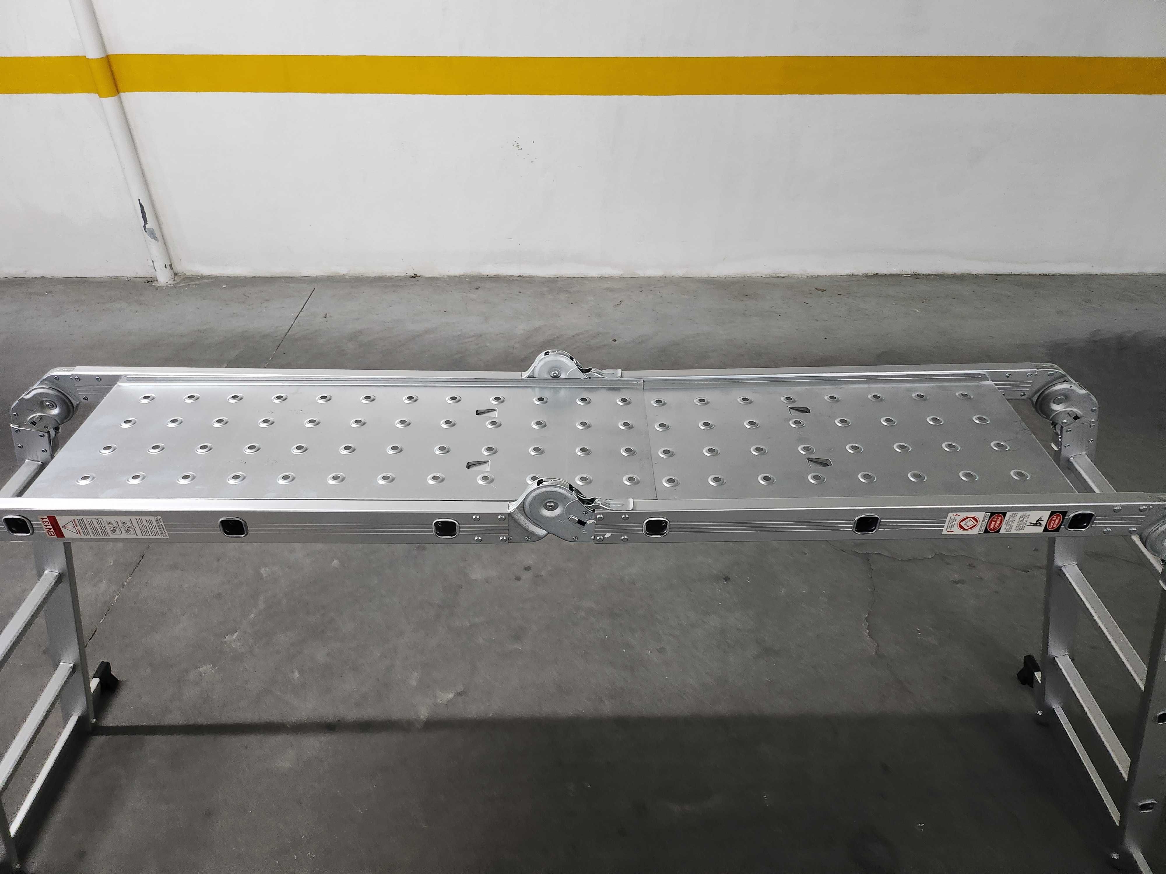 4x4 ladder with platform