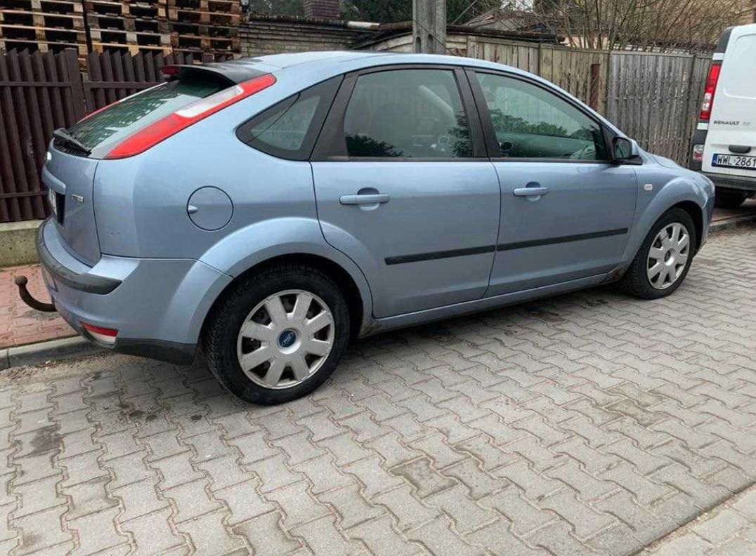 Drzwi maska klapa lampy zderzak deska poduszki  błotnik Ford Focus mk2