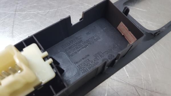 Comando / botão / interruptor vidros frente direito RENAULT Captur (J5