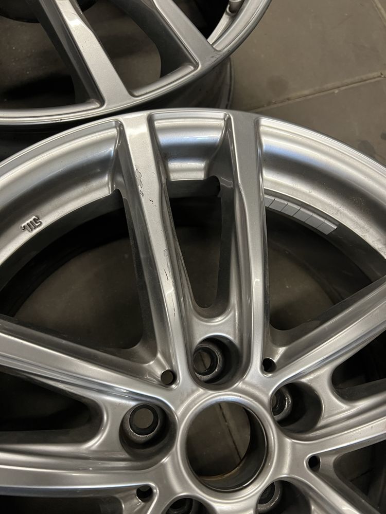Felgi aluminiowe z TPMS 7.5Jx18H2 ET25 5x112 BMW Seria 3 F30