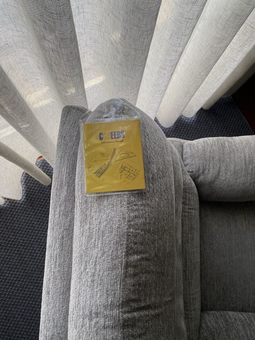 Poltrona Reclinável Super Confortável – Estica e Balança!