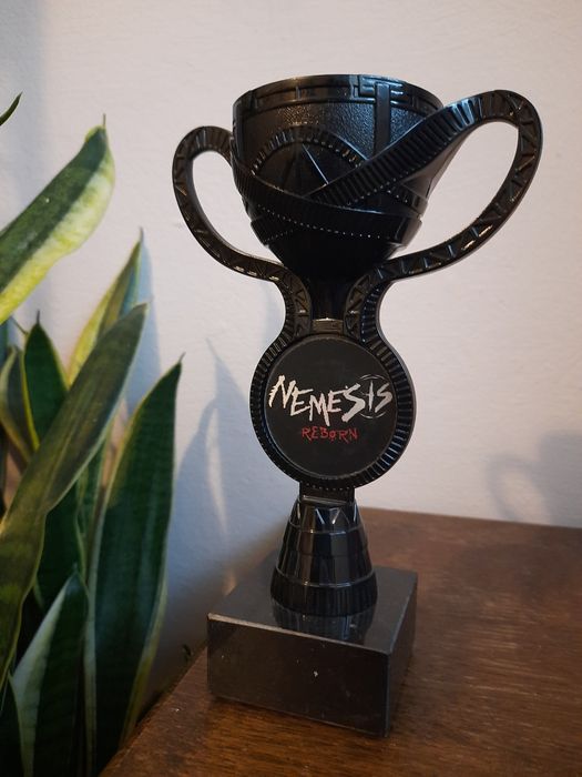 trofeum z motywem Oblivion, rollercoastery w parku rozrywki Alton Towe