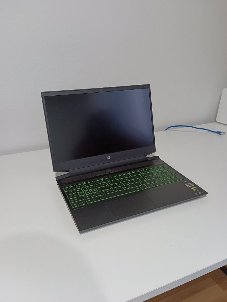 Laptop gamingowy HP Pavilion gaming 15 (ryzen 5/GTX 1650 ti/16GB))