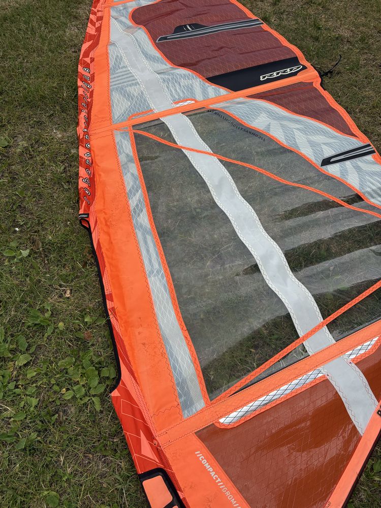 Żagiel windsurfingowy RRD Compact Grom 3.8 i 4.4