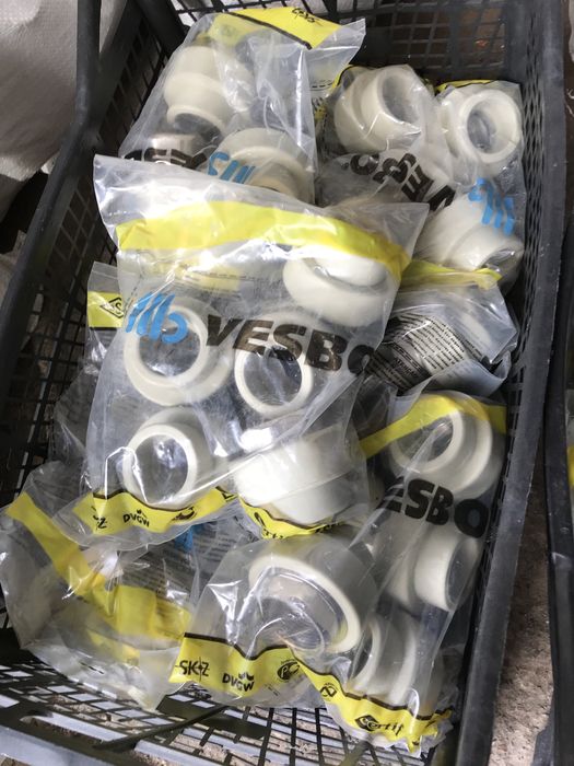 Муфта наружна і внутрішня Vesbo d40x1 1/4 під пайку