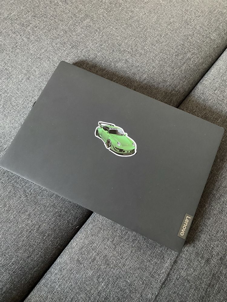 Laptop Lenovo 81V5