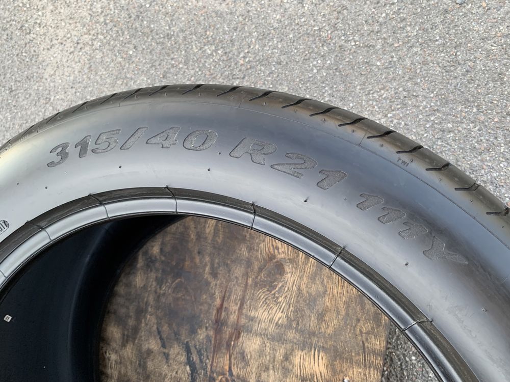 Шини Pirelli PZero 315/40 R21 пара