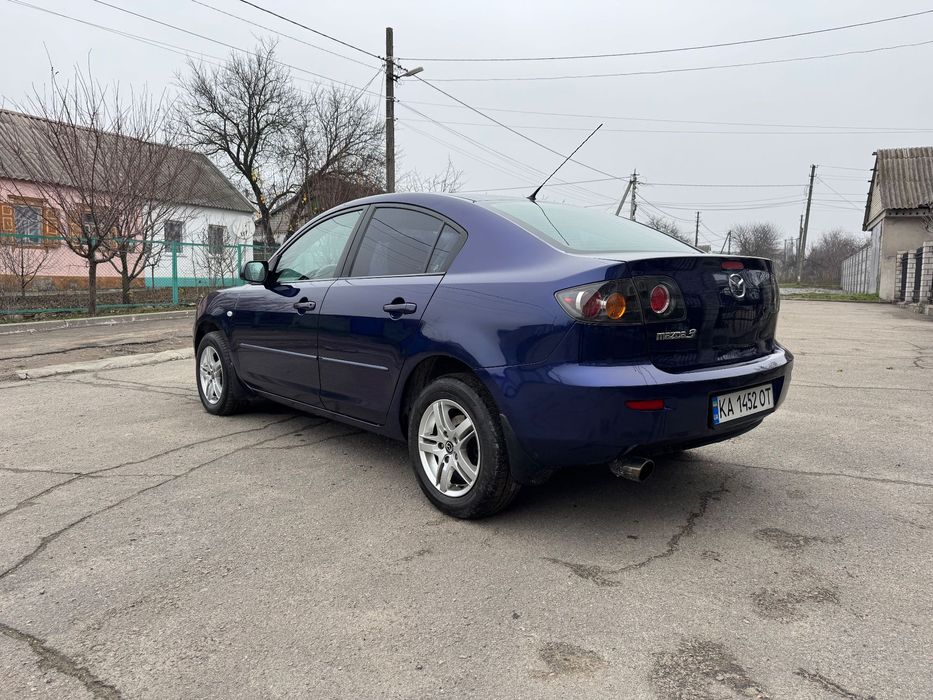 Продам авто MAZDA 3