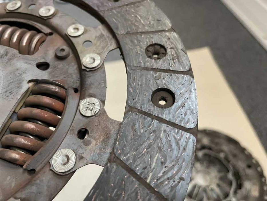 Повний комплект зчеплення з маховиком VW AG passat b8 1.6 TDI MT