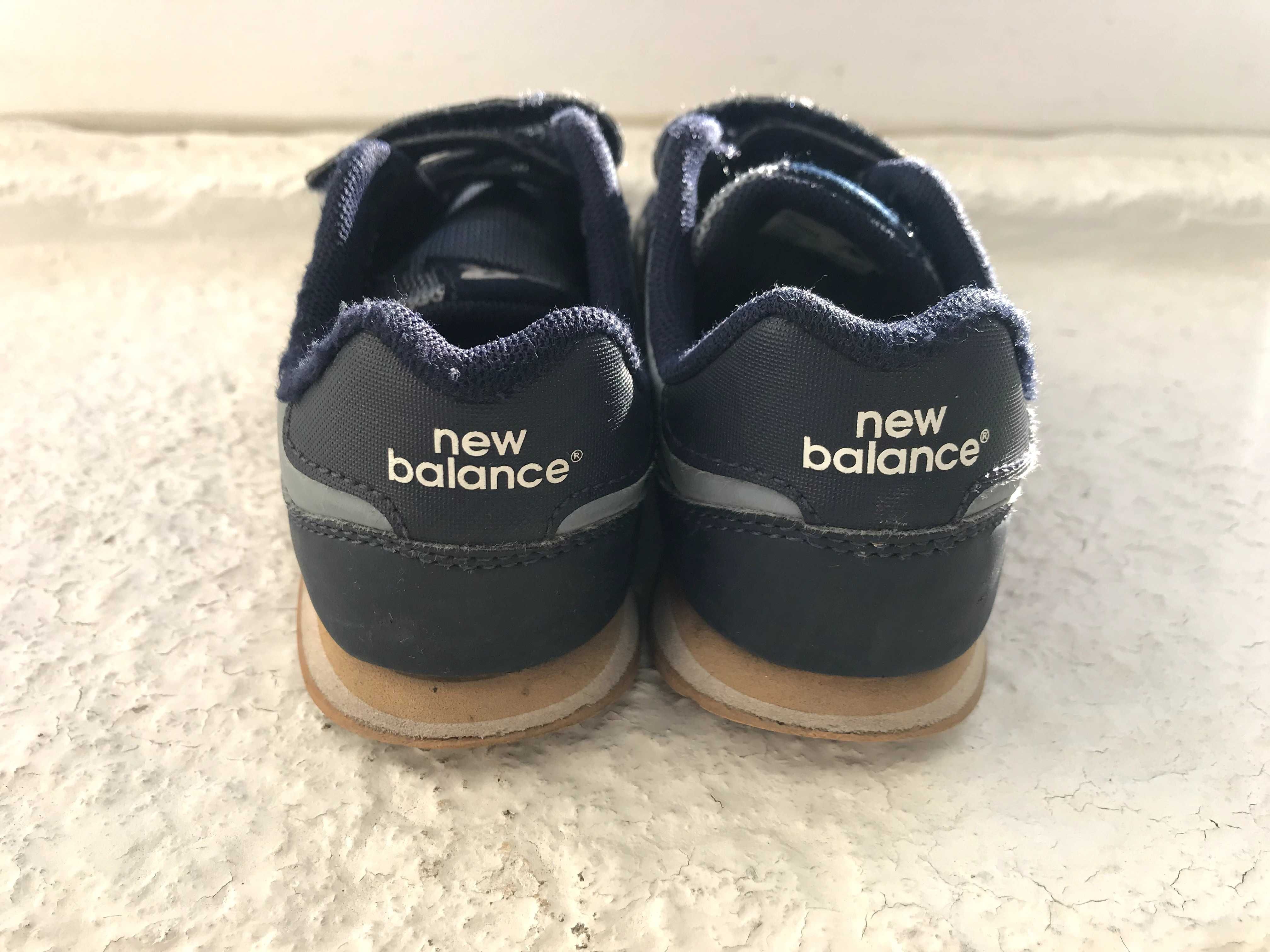 Sapatilhas NEW BALANCE para criança
