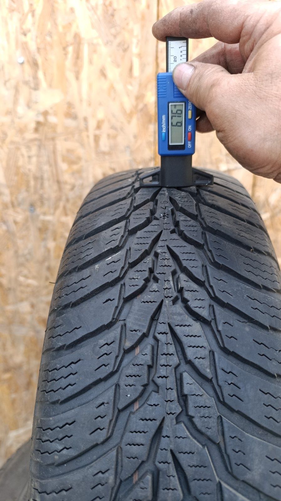 165/70 R14 Nokian Snow Proof (+)