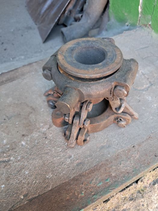 Хрестовина зчеплення пускачаП 23У,Т-130