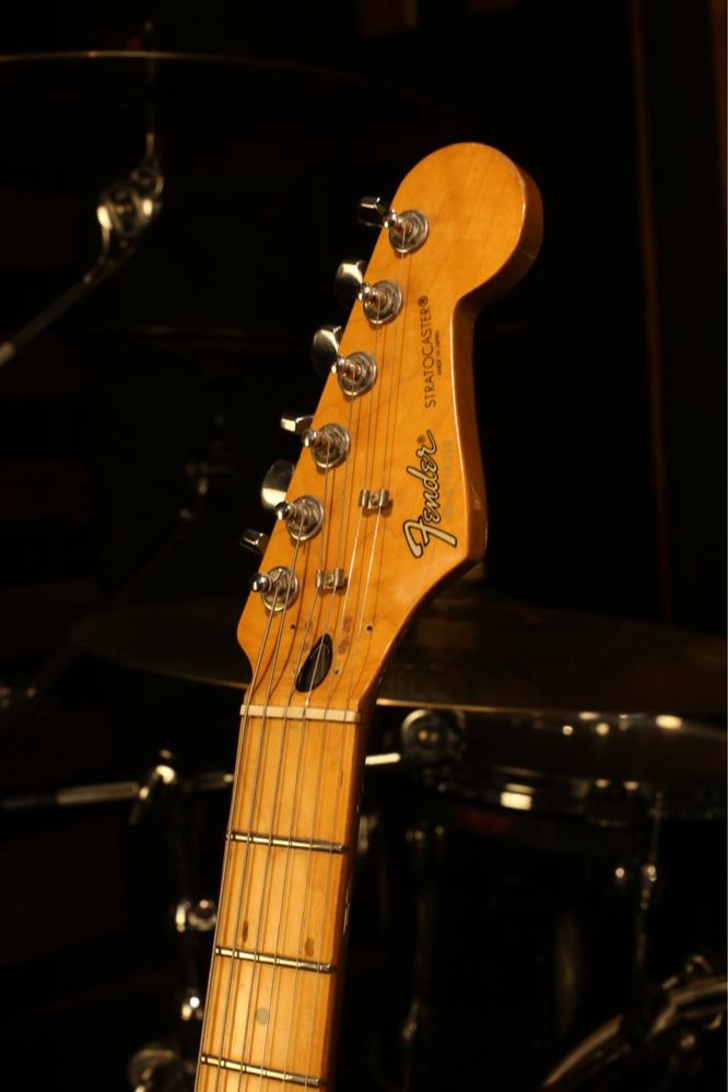 Fender stratocaster 1987 Japan + custom shop pikups