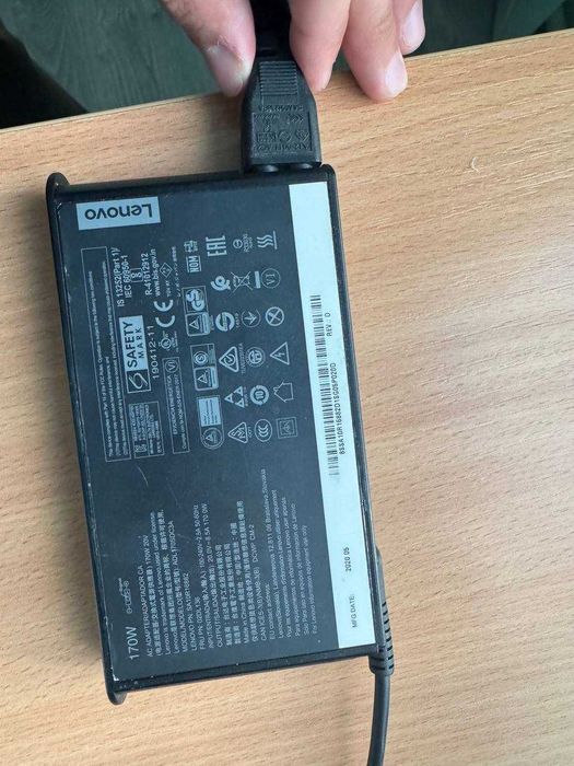 Блок живлення для ігрових ноубуків Lenovo