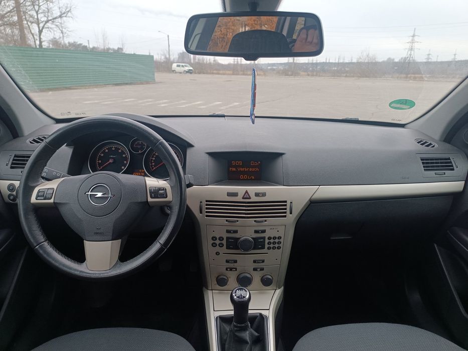 Opel Astra 2007 року