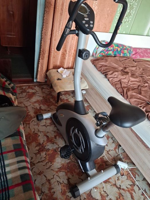 Продам велотренажер Атлетіка