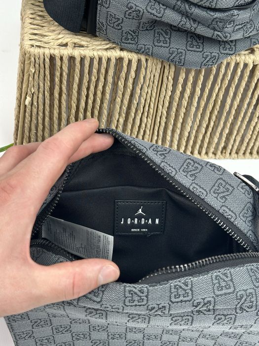 Сумка  Jordan Monogram Messenger Bag Grey unisex оригінал MA0760-G9Q