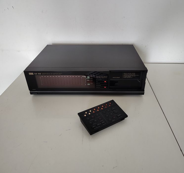Sansui SE-88 , korektor graficzny .