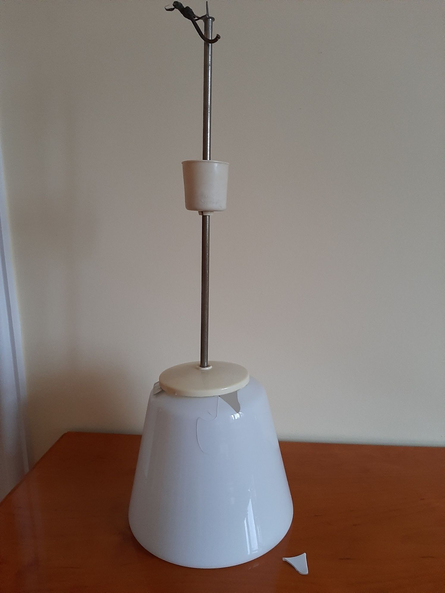 Szklana lampa wisząca vintage styl art deco
