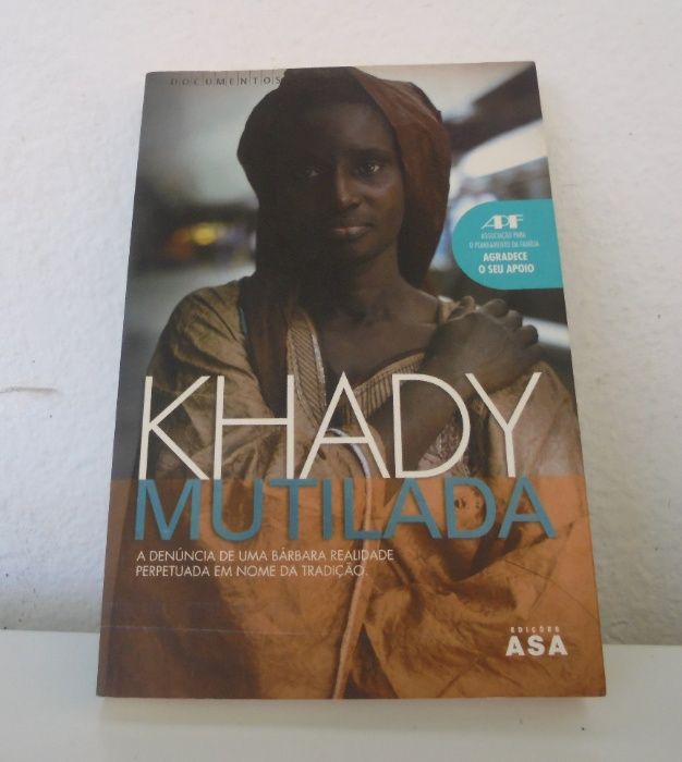 Livro " Mutilada" de Khady