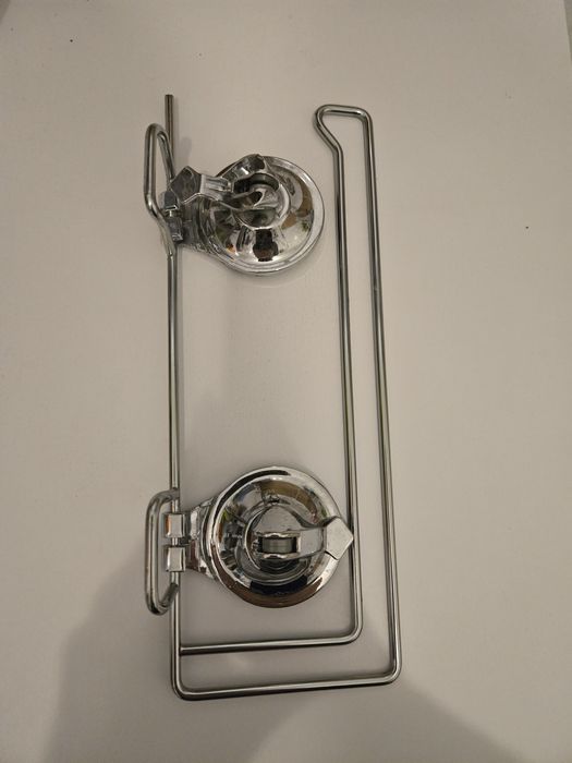 Wieszak na ręcznik papierowy na przyssawki