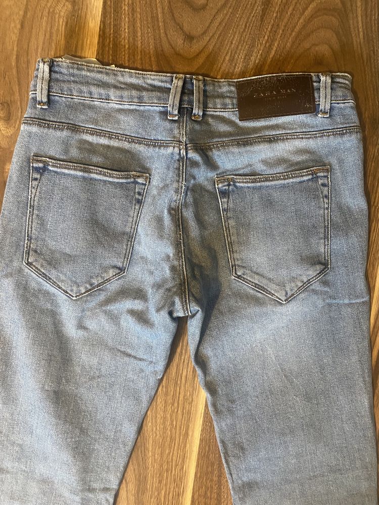 Spodnie jeansowe Zara Man 38/30/30 błękitne niebieskie jeansy