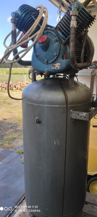 Kompresor pionowy Mahle 2.2KW 250Litrow