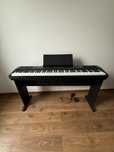 Casio CDP-230R – pianino cyfrowe 88 klawiszy, statyw, pedał sustain