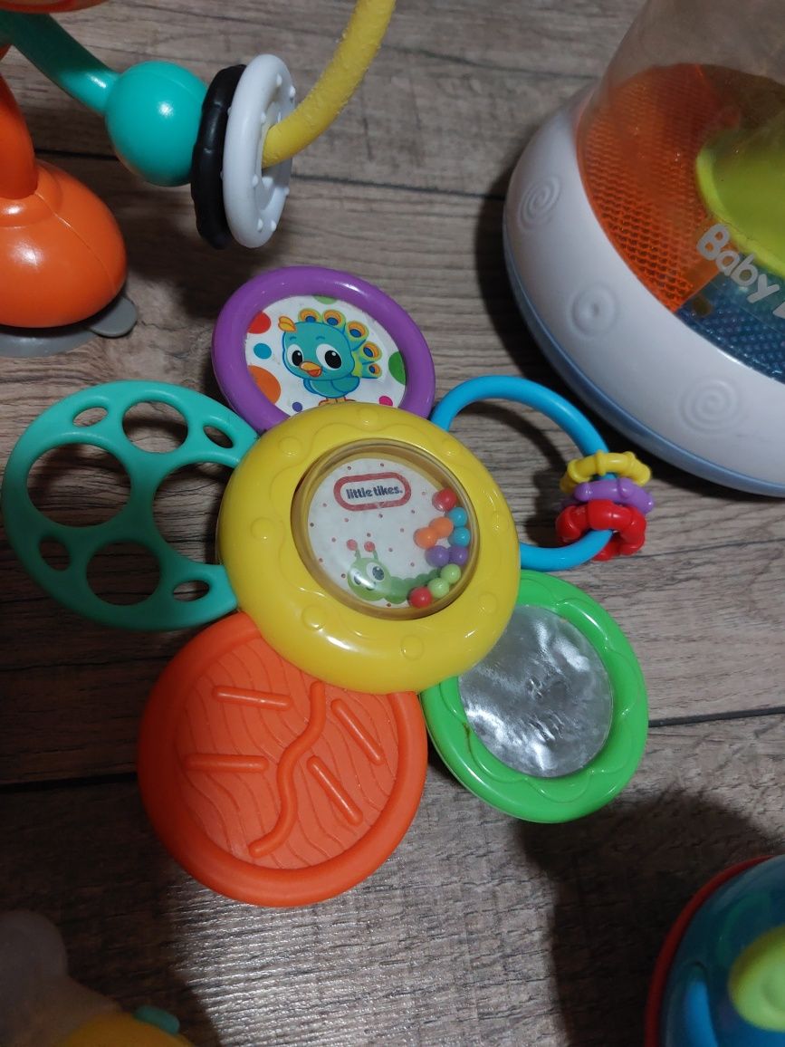 Погремушки, прорезыватели,игрушки CHICCO, FISHER PRICE