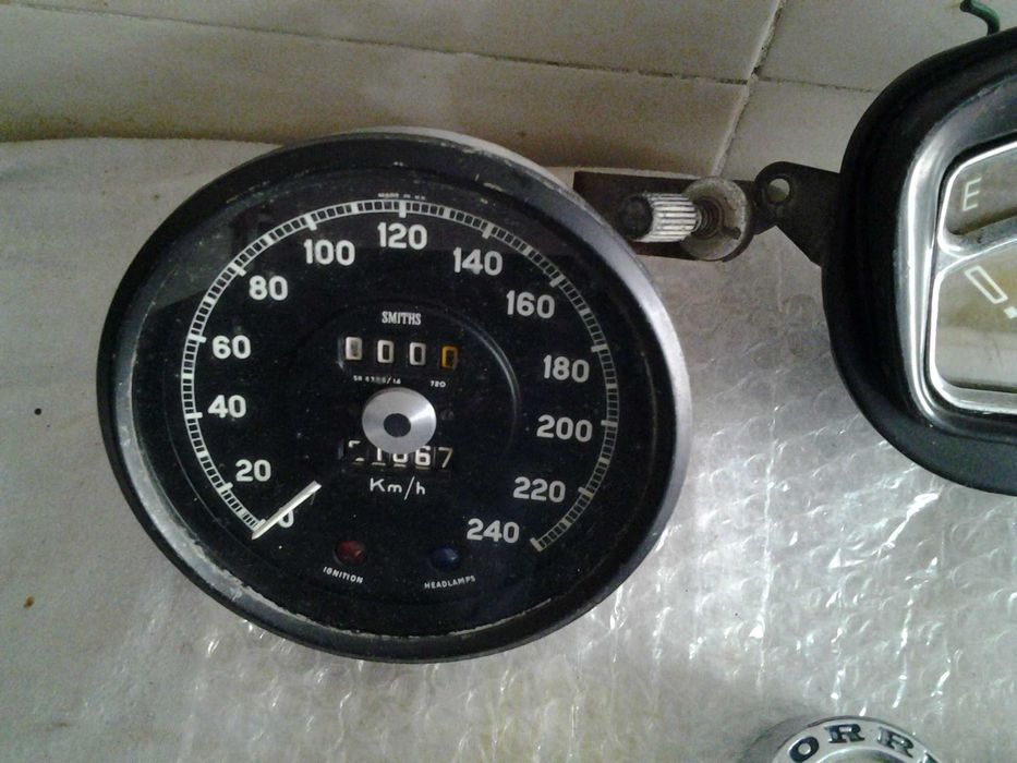 conta kilometros de carro antigo