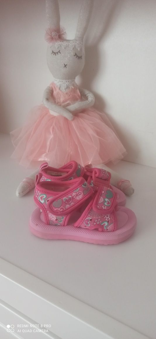 Sandałki różowe Tribord dla dziewczynki 20