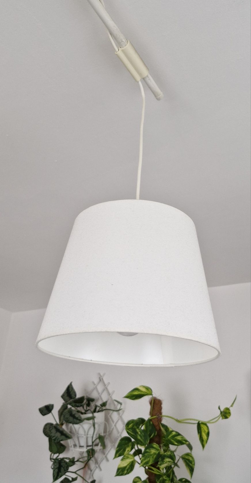 Dwie lampy wiszące białe klosze kpl salon jadalnia