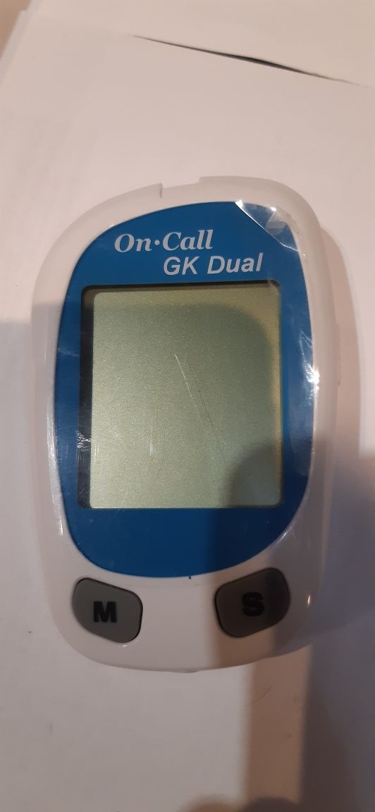 Glukometr Kerometr On Call GK Dual paski w zestawie