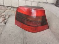Lampa Volkswagen Golf 4 IV  LEWA Tylna 1J6945.257 VALEO