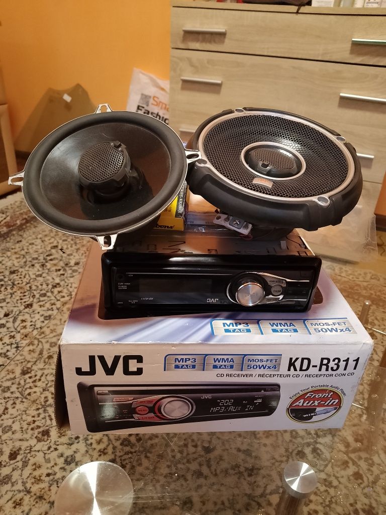 Продам. Авто магнит. Jvc original не Китай разом колонок jBl