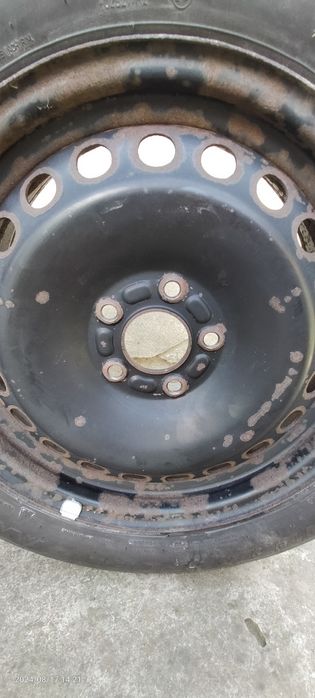 Продам запаску R16