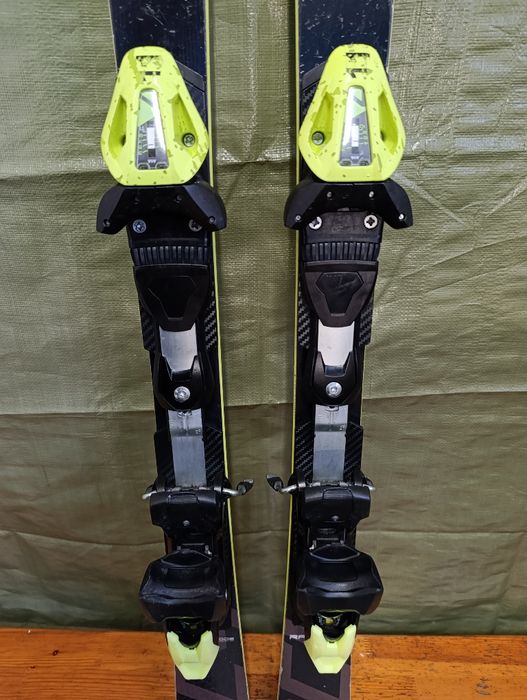 Nr 204 Narty slalomowe Fischer Rc4 R ace SL 130 cm FIS