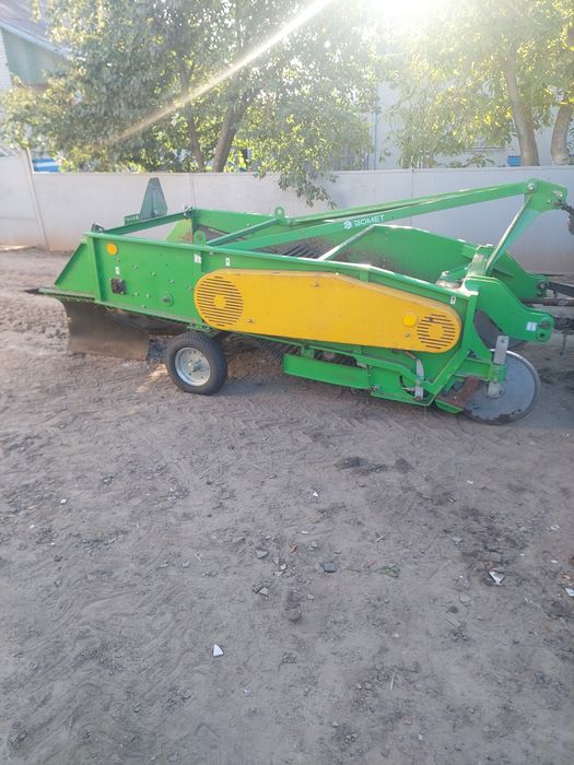 Дворядна картоплекопалка бомет