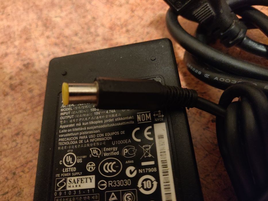 Блок питания asus 19V~4.7A