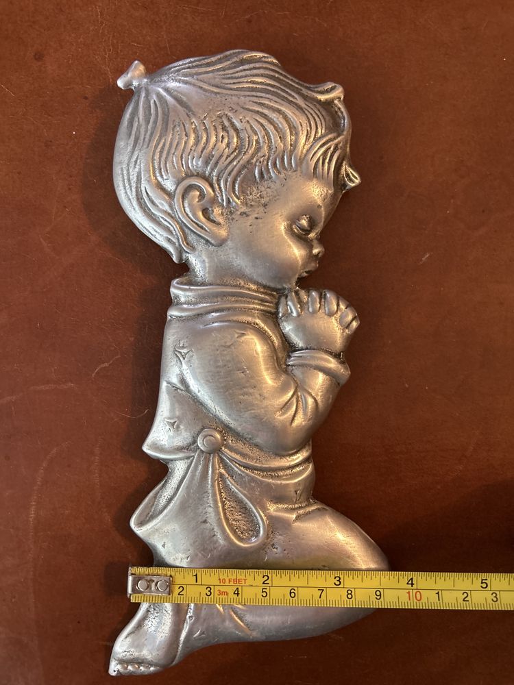 Estatueta em estanho vintage de decoração quarto de criança