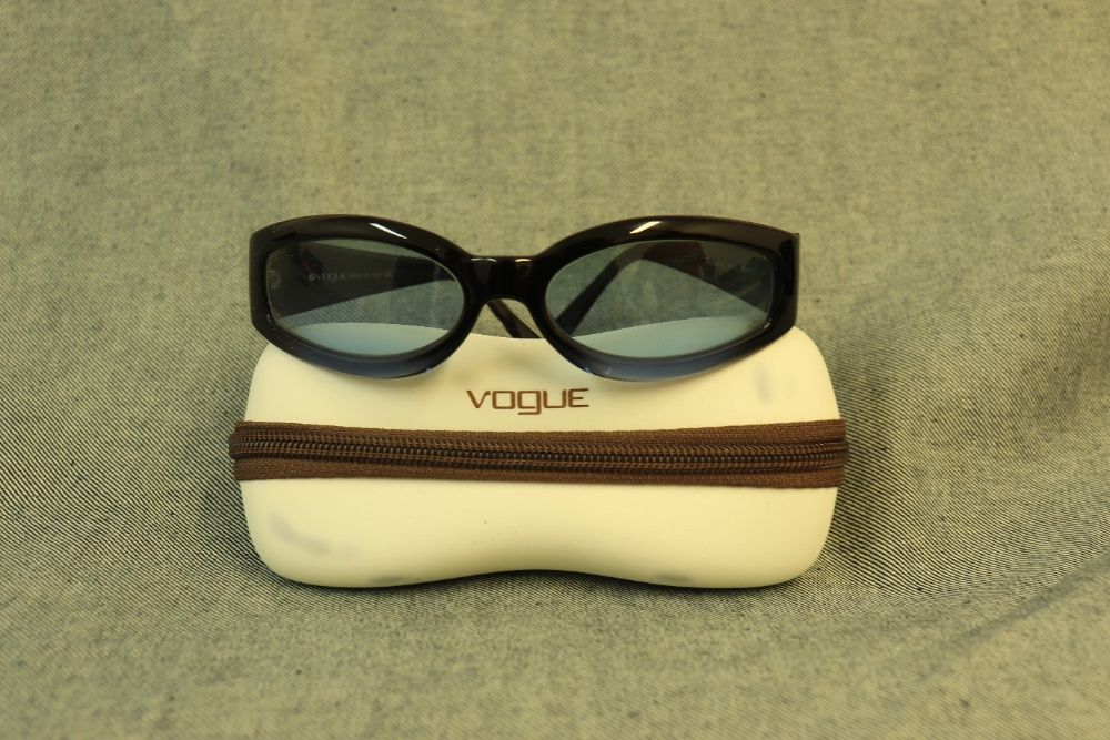 Okulary przeciwsłoneczne VOGUE 2235-S