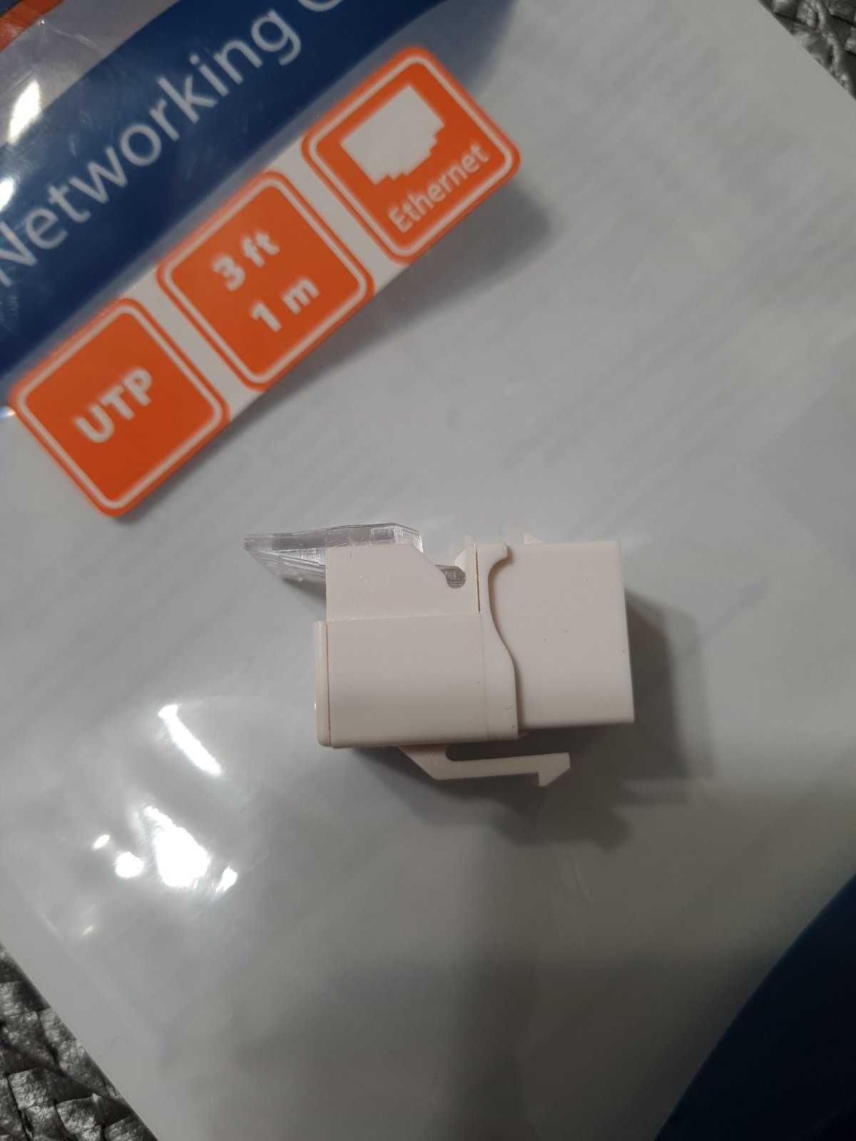 Keystone-модулі (з'єднувачі RJ-45) - 8 штук