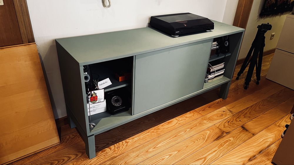 Móvel Ikea Bësta (modelo descontinuado)