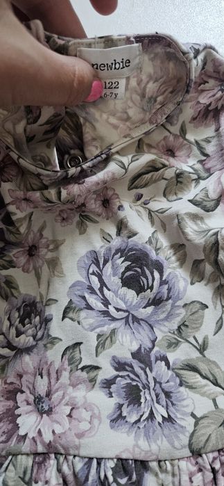 Sprzedam sukienkę Newbie 122