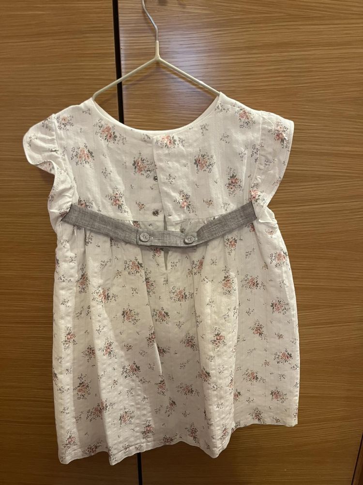 Vendo vestidos para menina ( Knot , Sfera, Laranjinha )