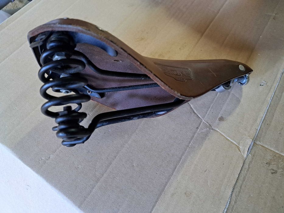 siodełko Brooks Flyer skóra brązowa