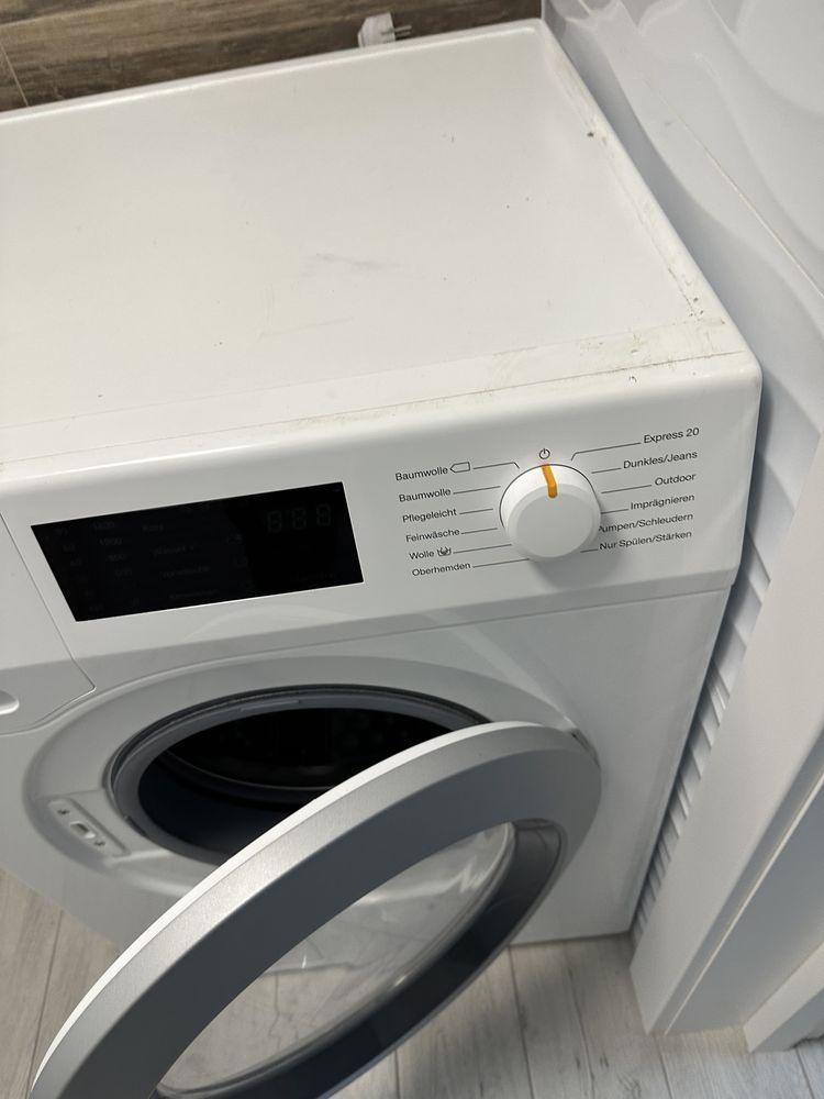 Пральна машина Miele