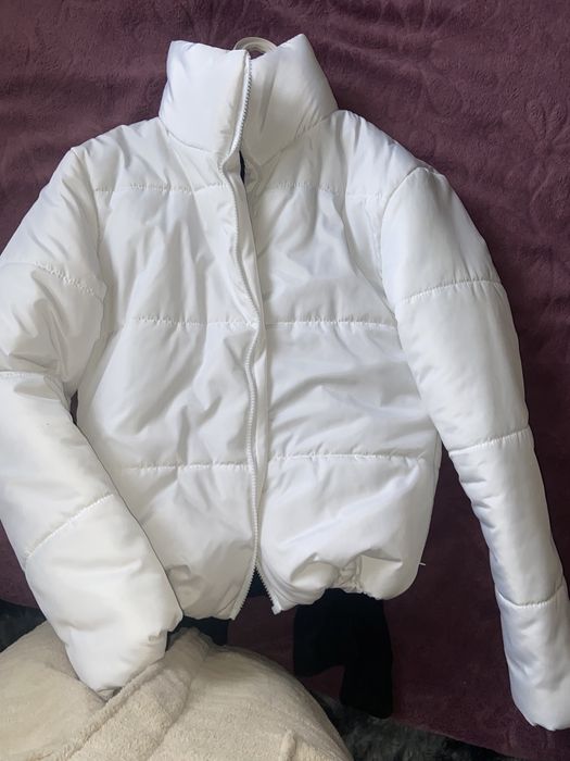 Куртка жіноча осіння в чудовому стані