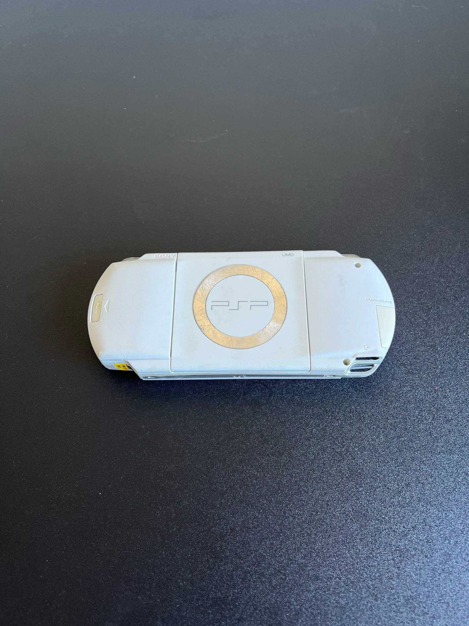 Sony PlayStation Portable 1000 Branco Cerâmico com 50+ Jogos